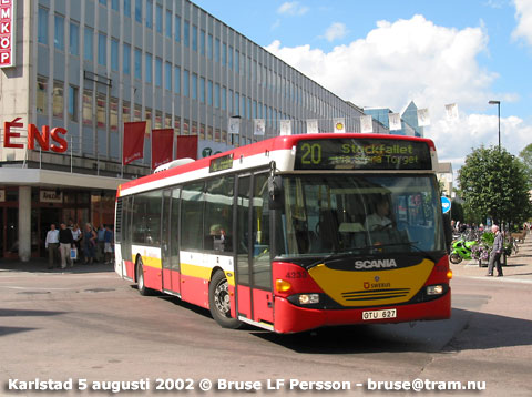 Karlstadsbuss nr 256 p Drottninggatan sommaren 2002