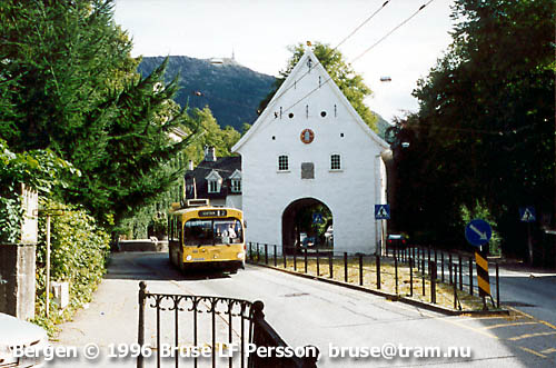 &copy; Bruse LF Persson [click for back]