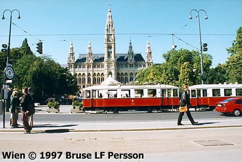 &copy; Bruse LF Persson [click for back]