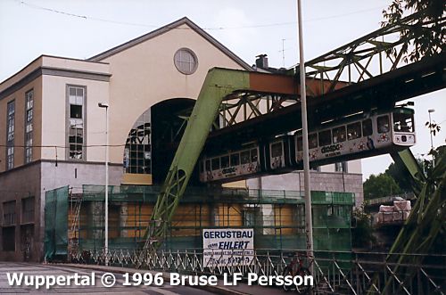 &copy; Bruse LF Persson [click for back]